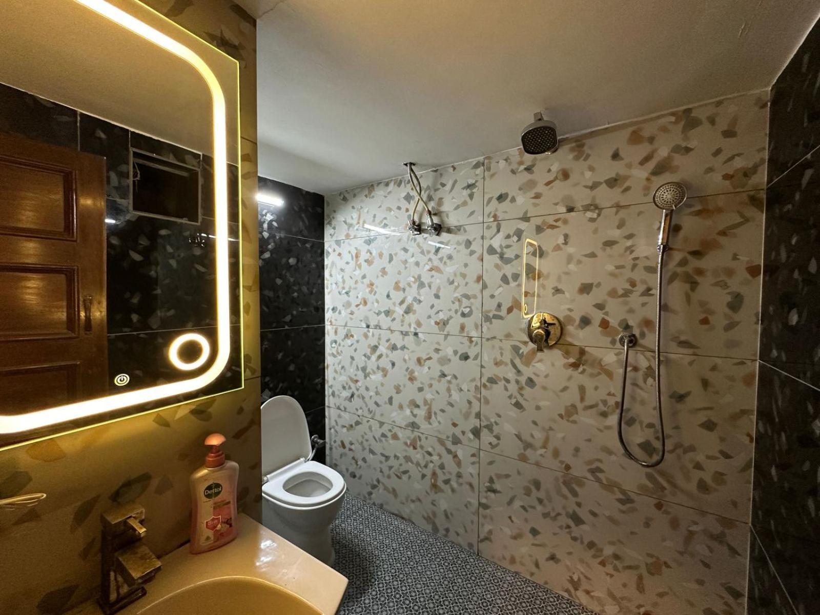 Homestay Desire Courtyard New Delhi